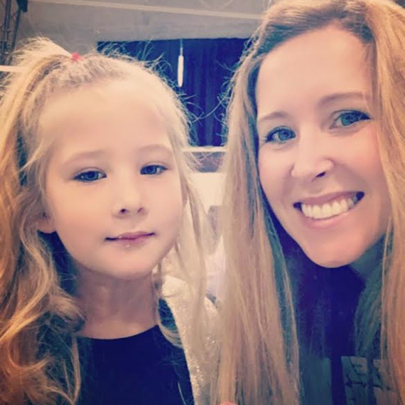 Meet your Posher, Amy - Picture 7 of 8